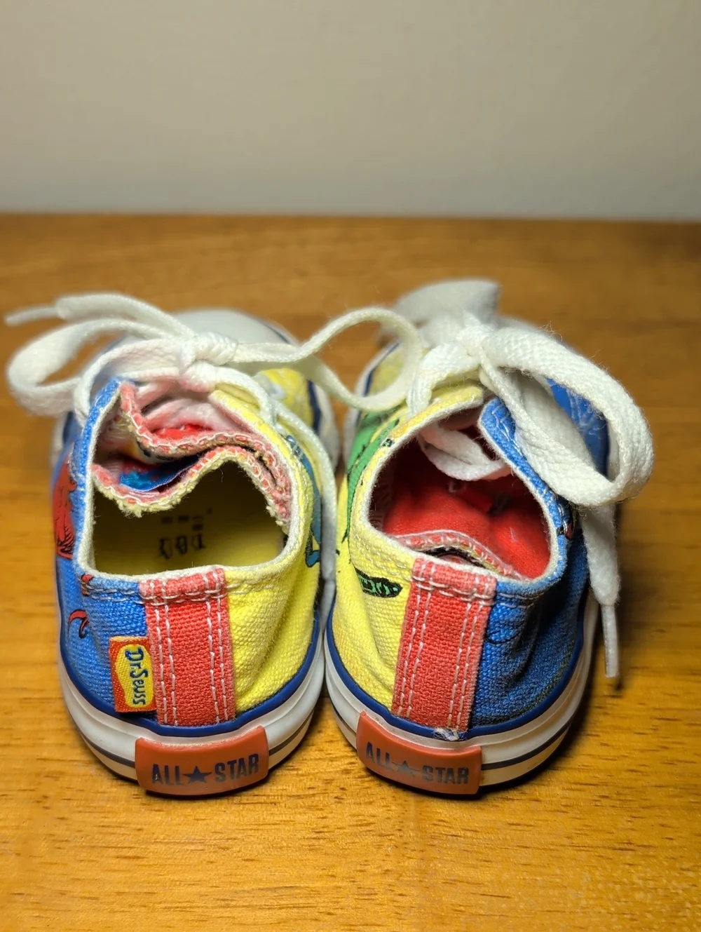 Converse All Star Limited Edition Dr. Seuss Sneakers 1 Fish 2 Fish Toddler US 4
